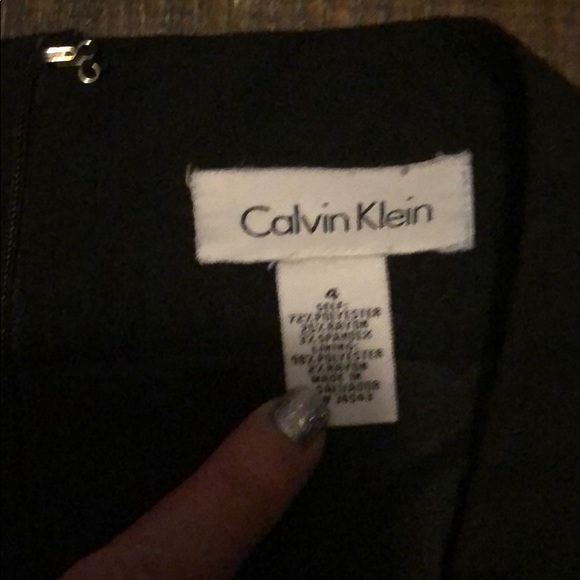 Calvin Klein skirt - Picture 3 of 3